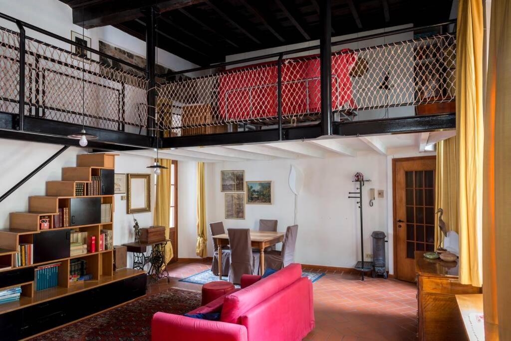 דירות קומו Loft In Pieno Centro Storico מראה חיצוני תמונה