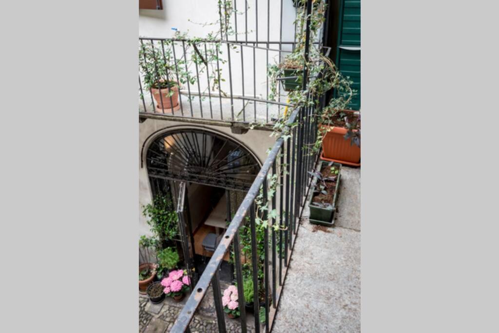 דירות קומו Loft In Pieno Centro Storico מראה חיצוני תמונה